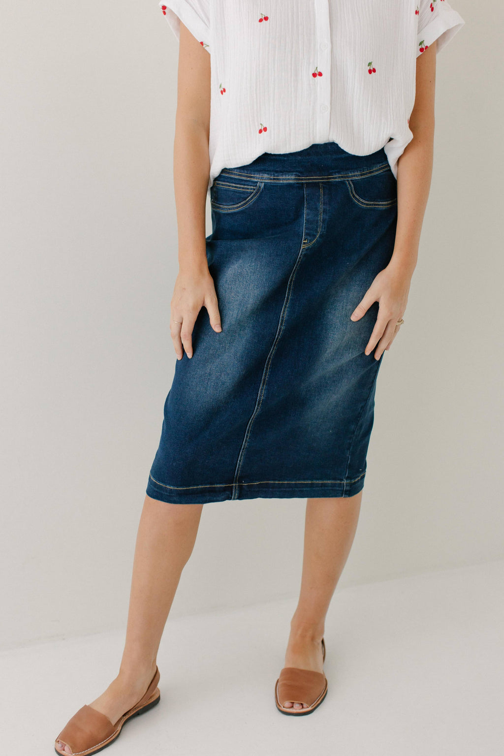'Sara' Classic Knee Length Dark Denim Skirt