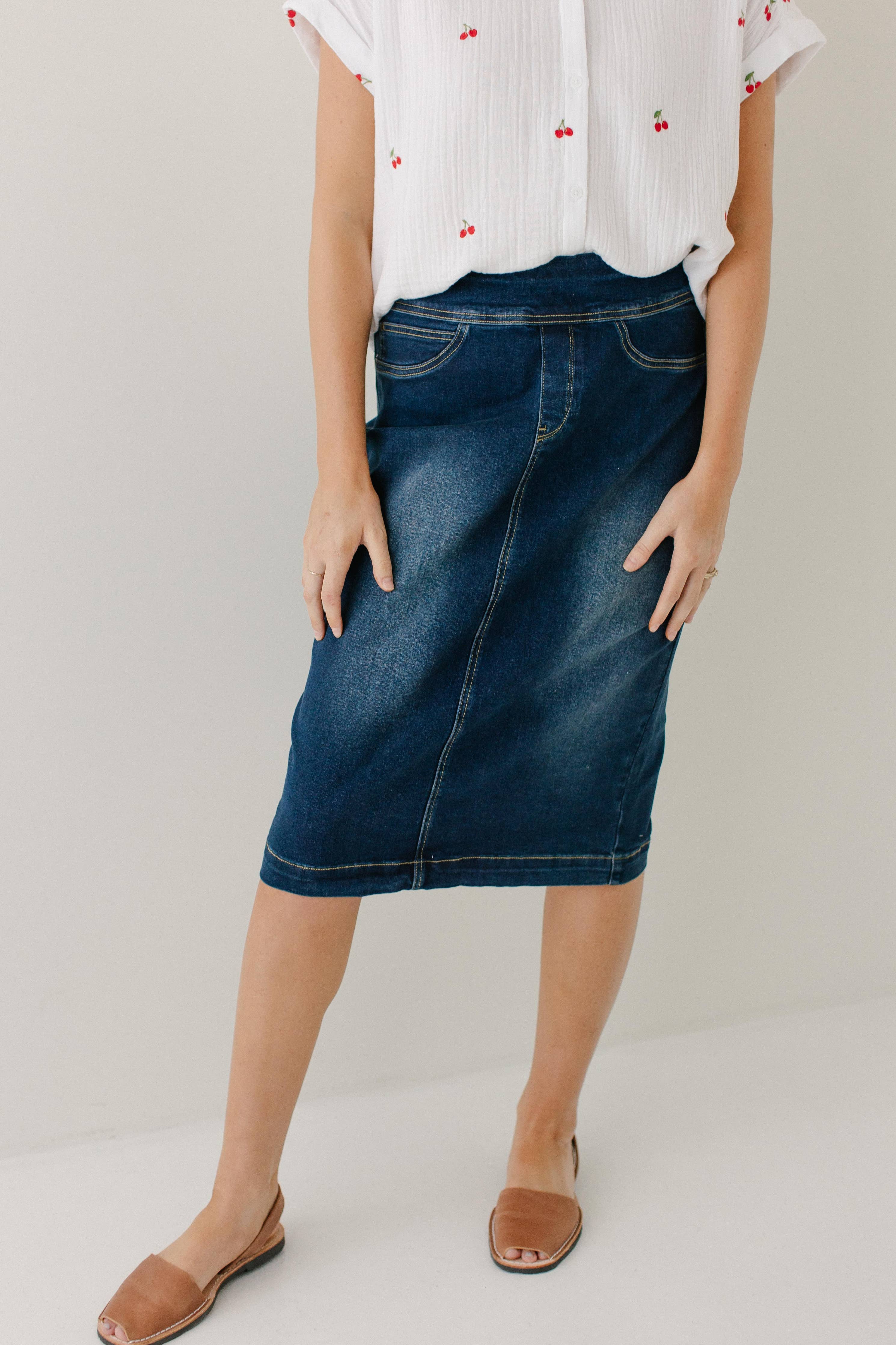 'Sara' Classic Knee Length Dark Denim Skirt