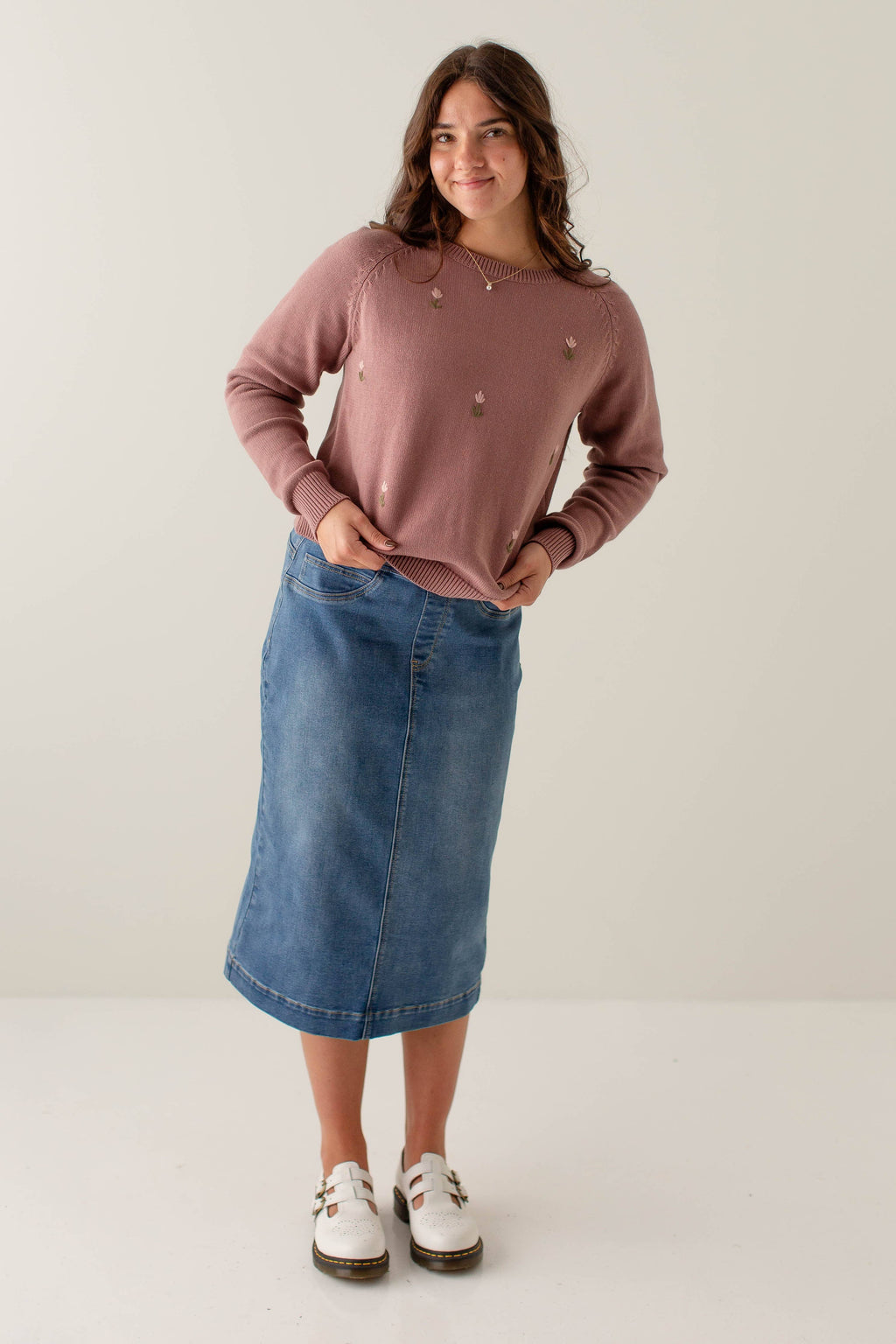 'Sara' Stretch Denim Skirt in Medium Wash