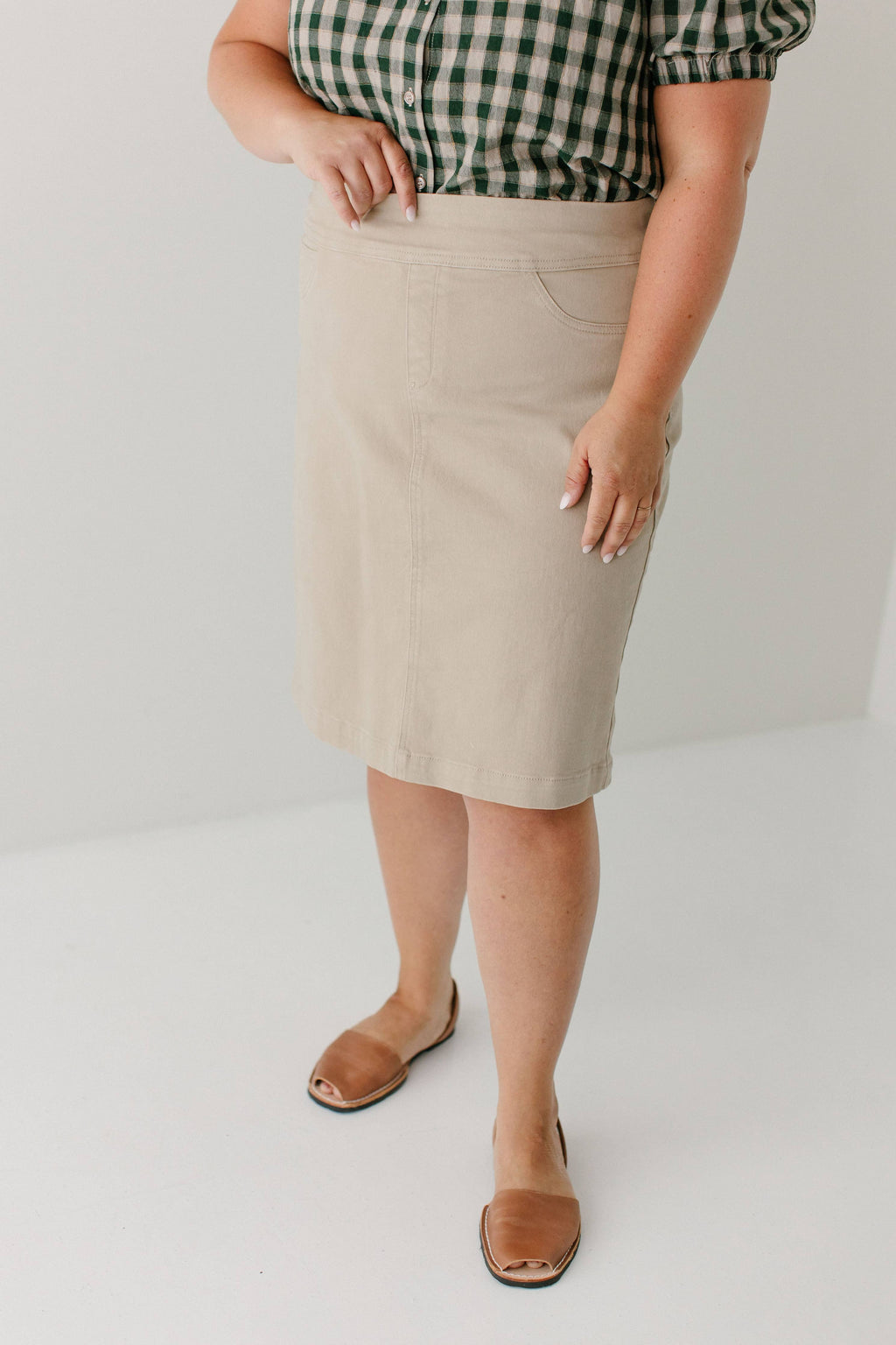 'Sara' Stretch Denim Skirt in Khaki