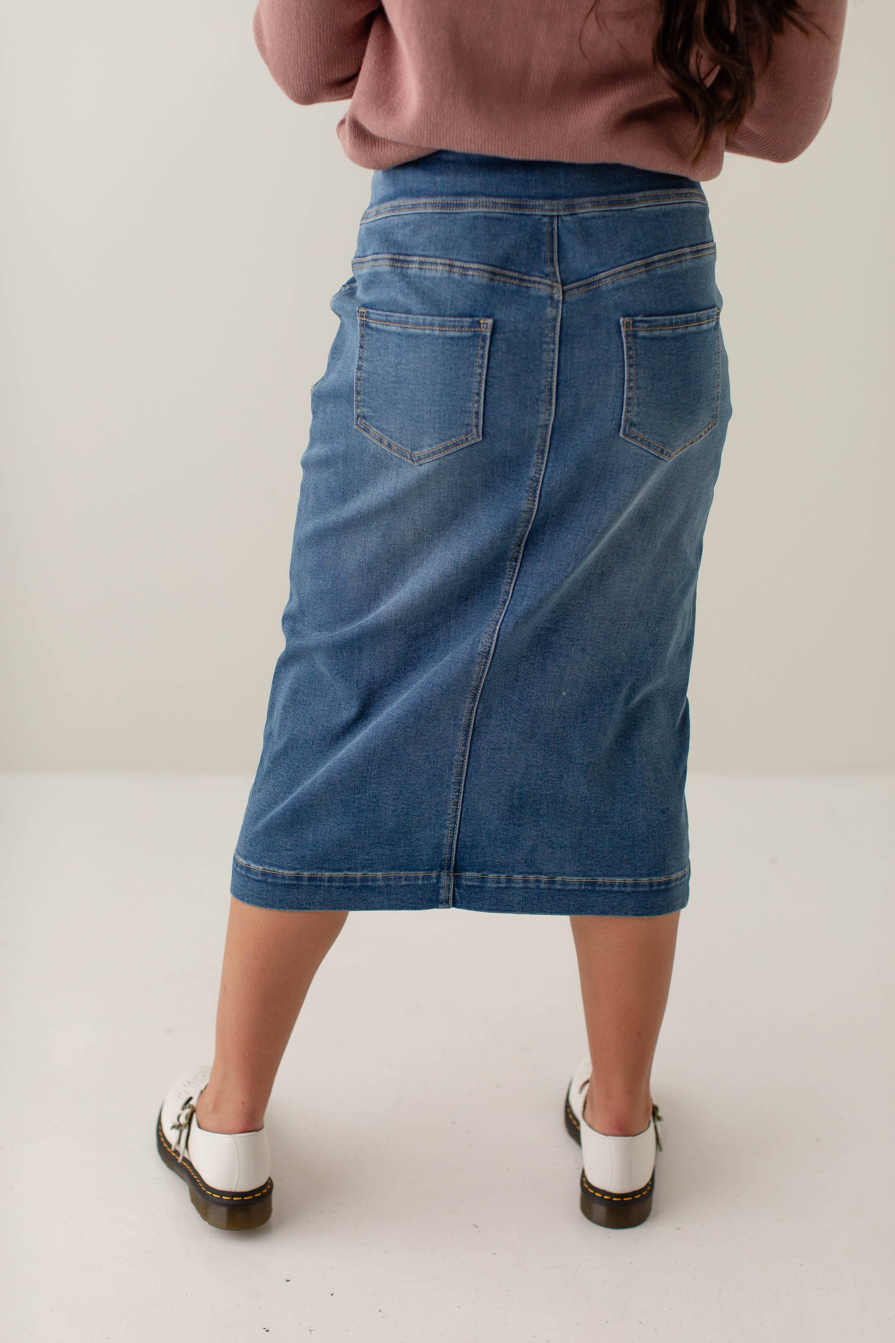 'Sara' Stretch Denim Skirt in Medium Wash