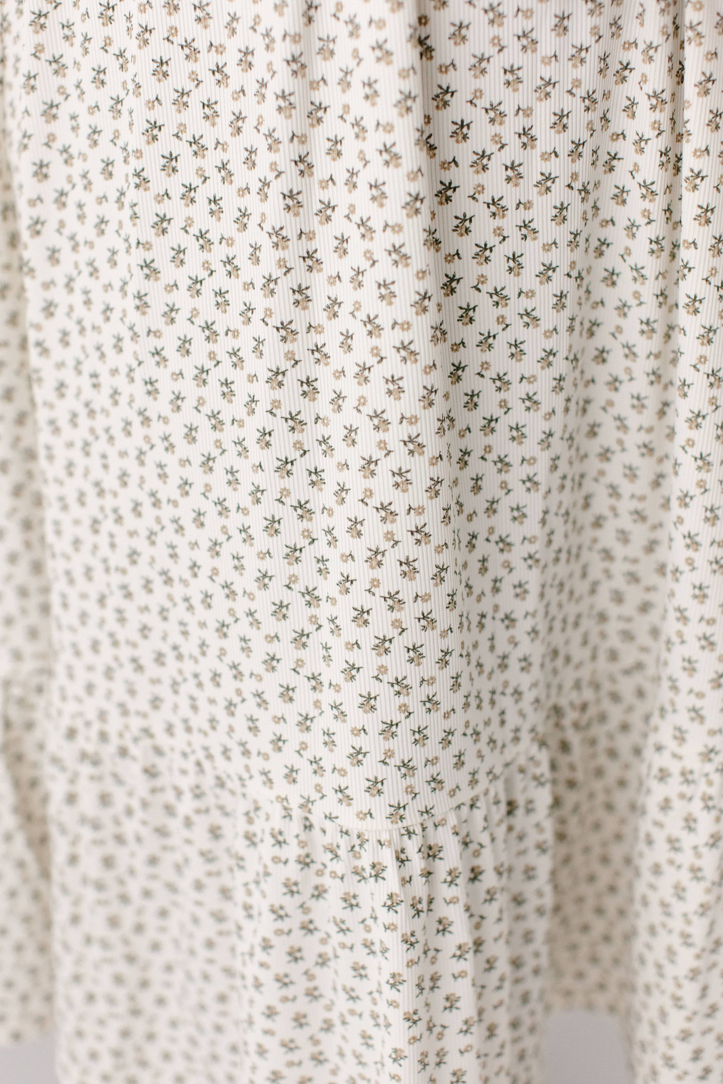 'Shiloh' Ditsy Floral Ribbed Midi Dress
