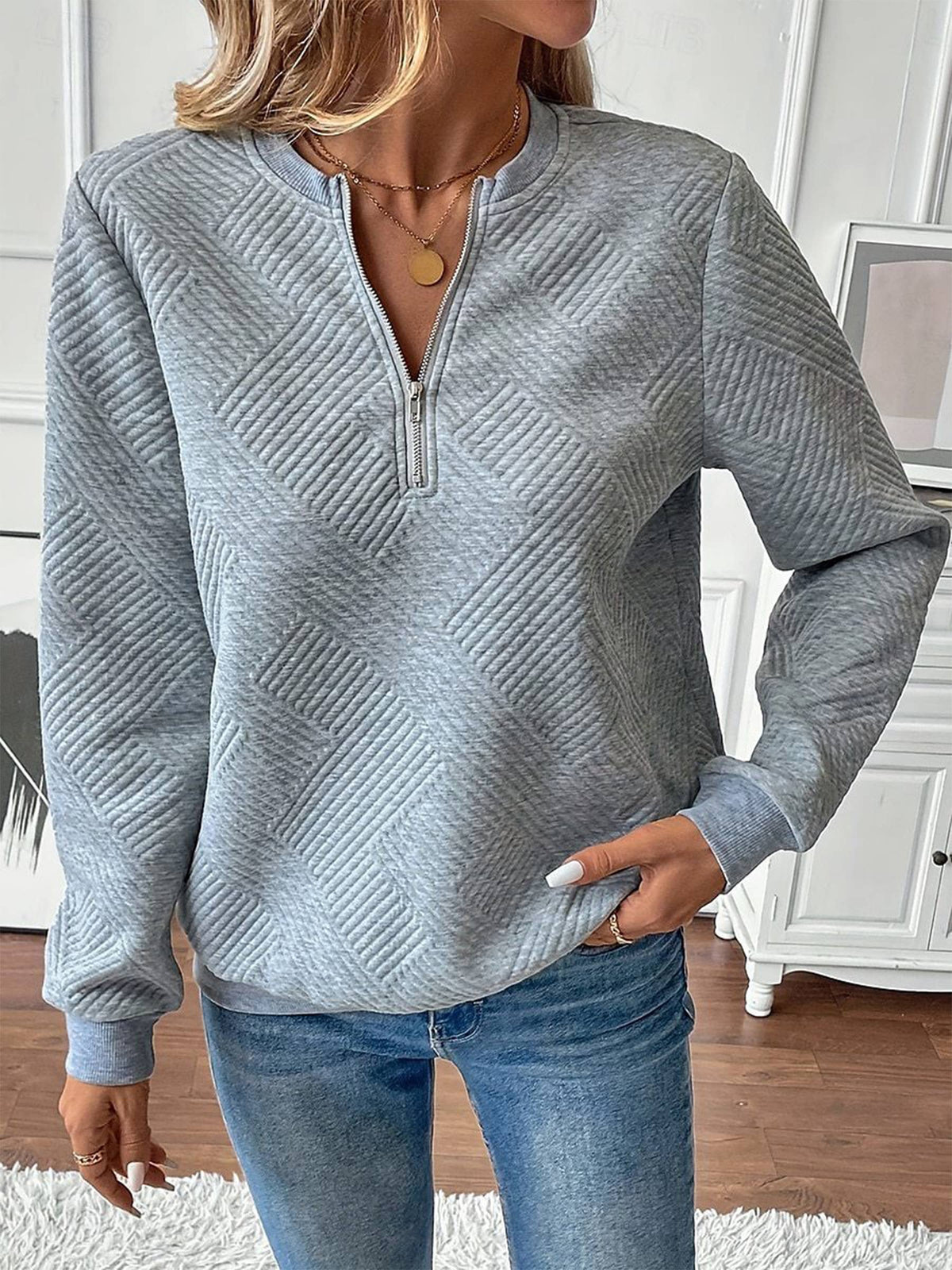 Solid Color Half Zip Long Sleeved Loose Sweatshirt