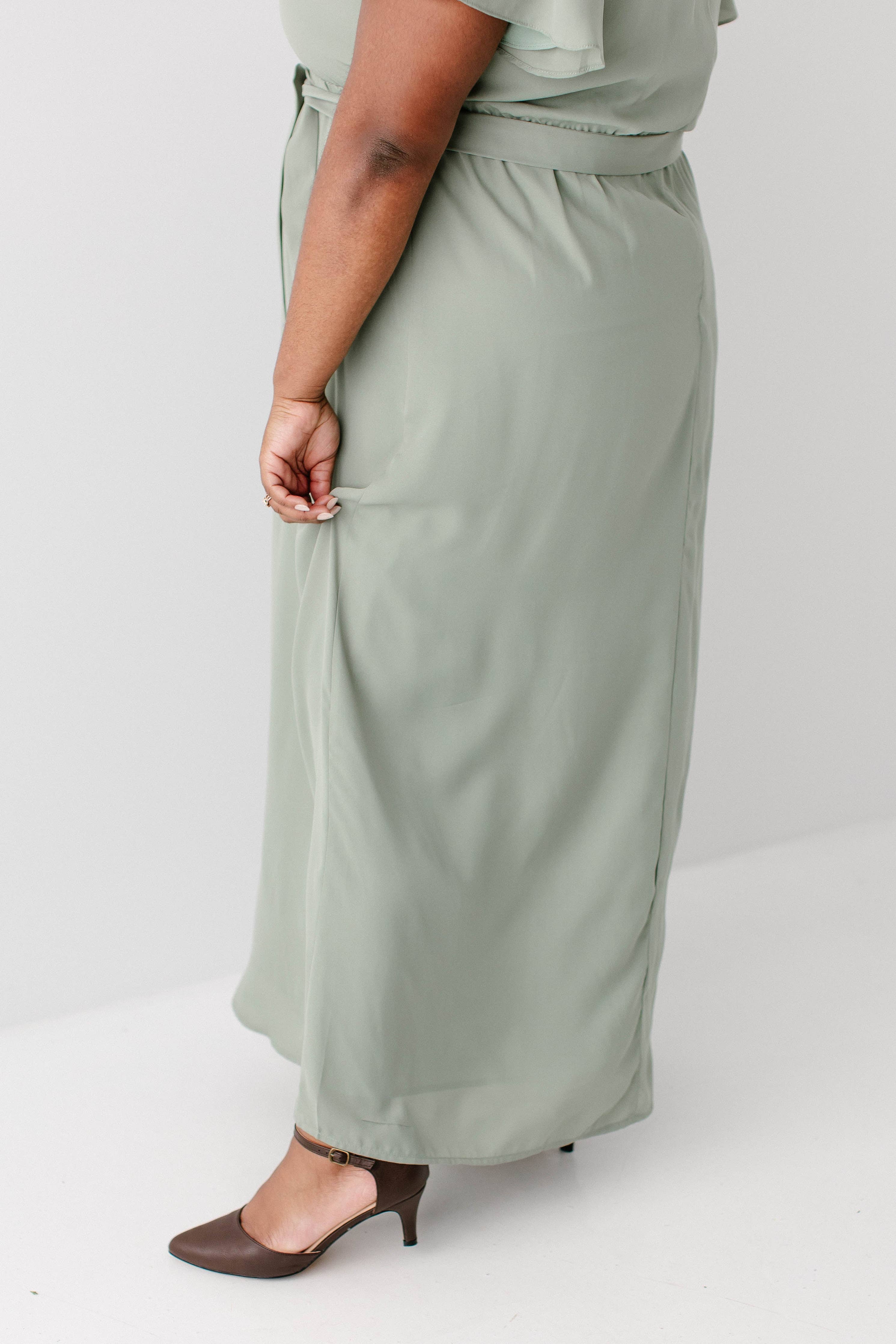 'Naomi' Chiffon Belted Maxi Dress