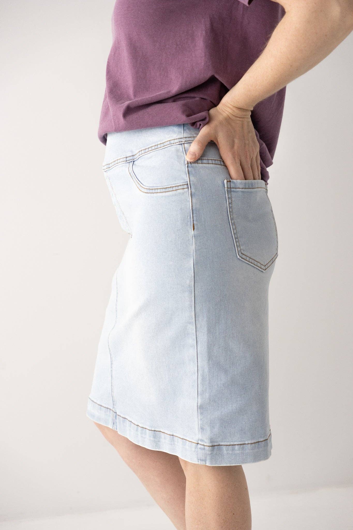 'Sara' Stretch Denim Skirt