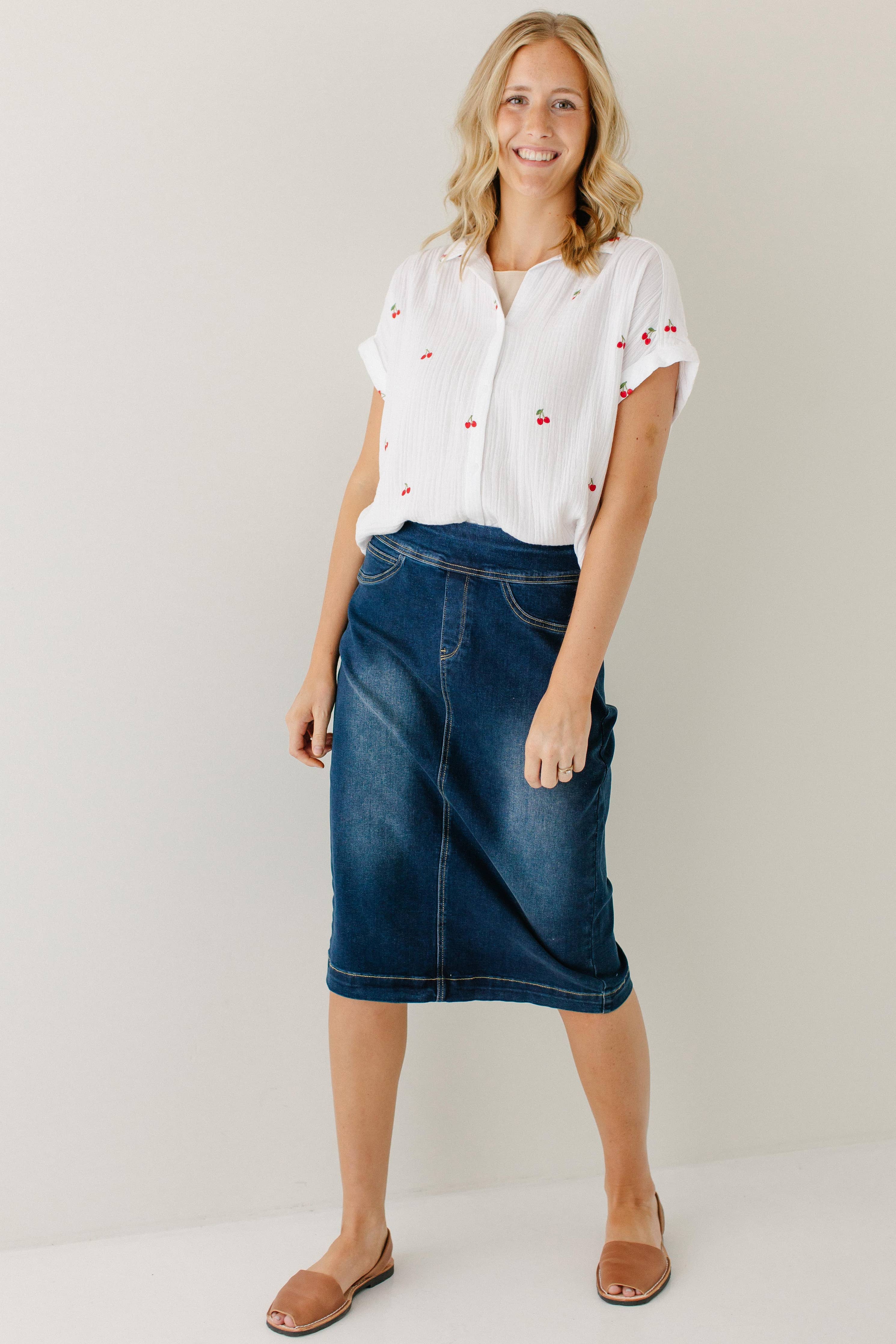 'Sara' Classic Knee Length Dark Denim Skirt