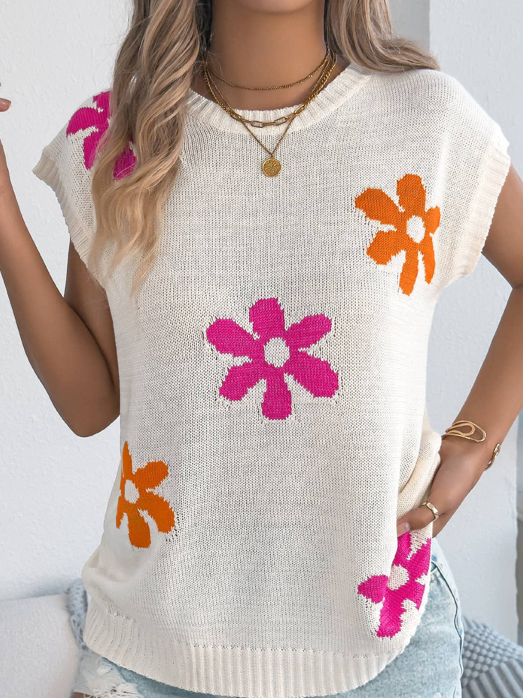Floral Knit Sleeveless Sweater Top with Ribbed Trim
