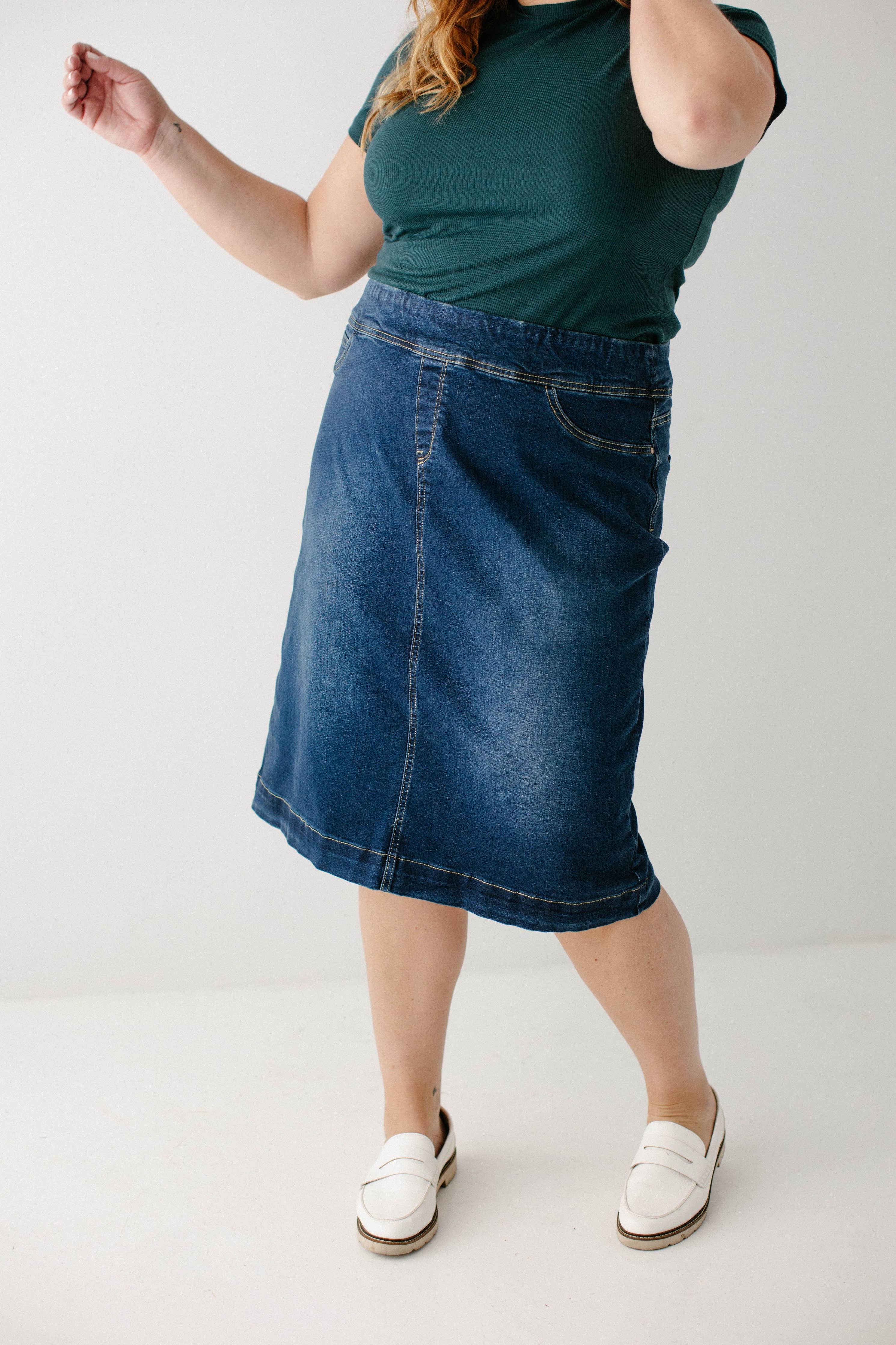 'Sara' Classic Knee Length Dark Denim Skirt