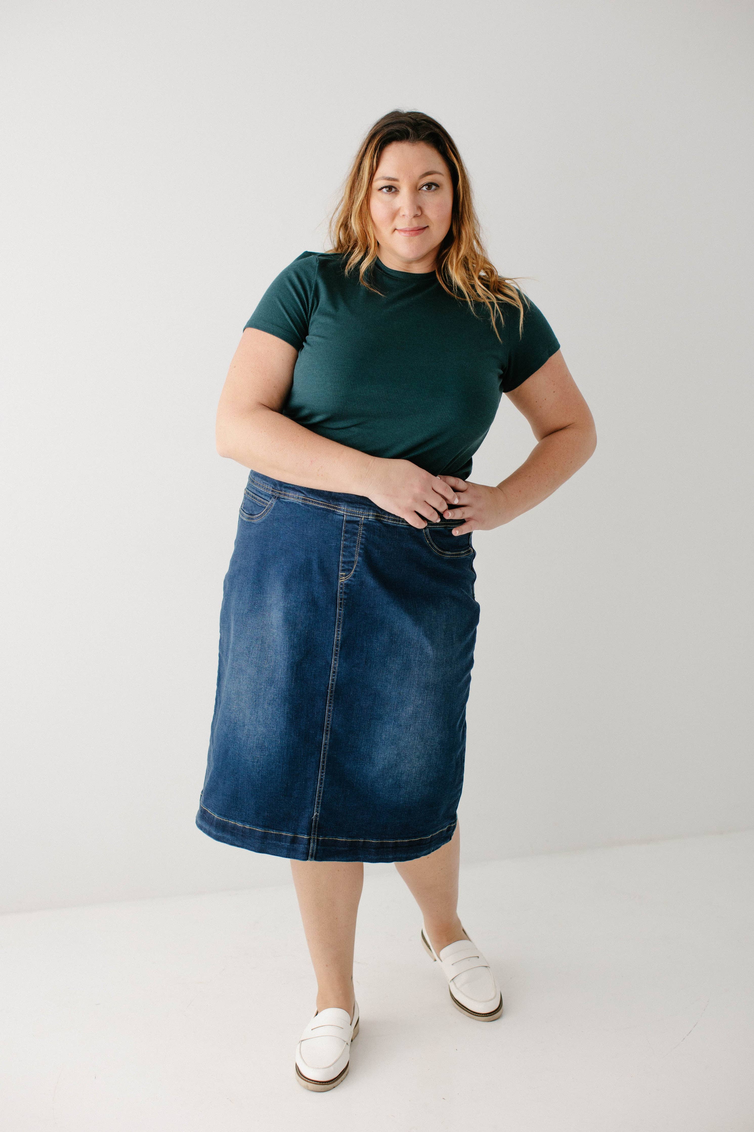 'Sara' Classic Knee Length Dark Denim Skirt