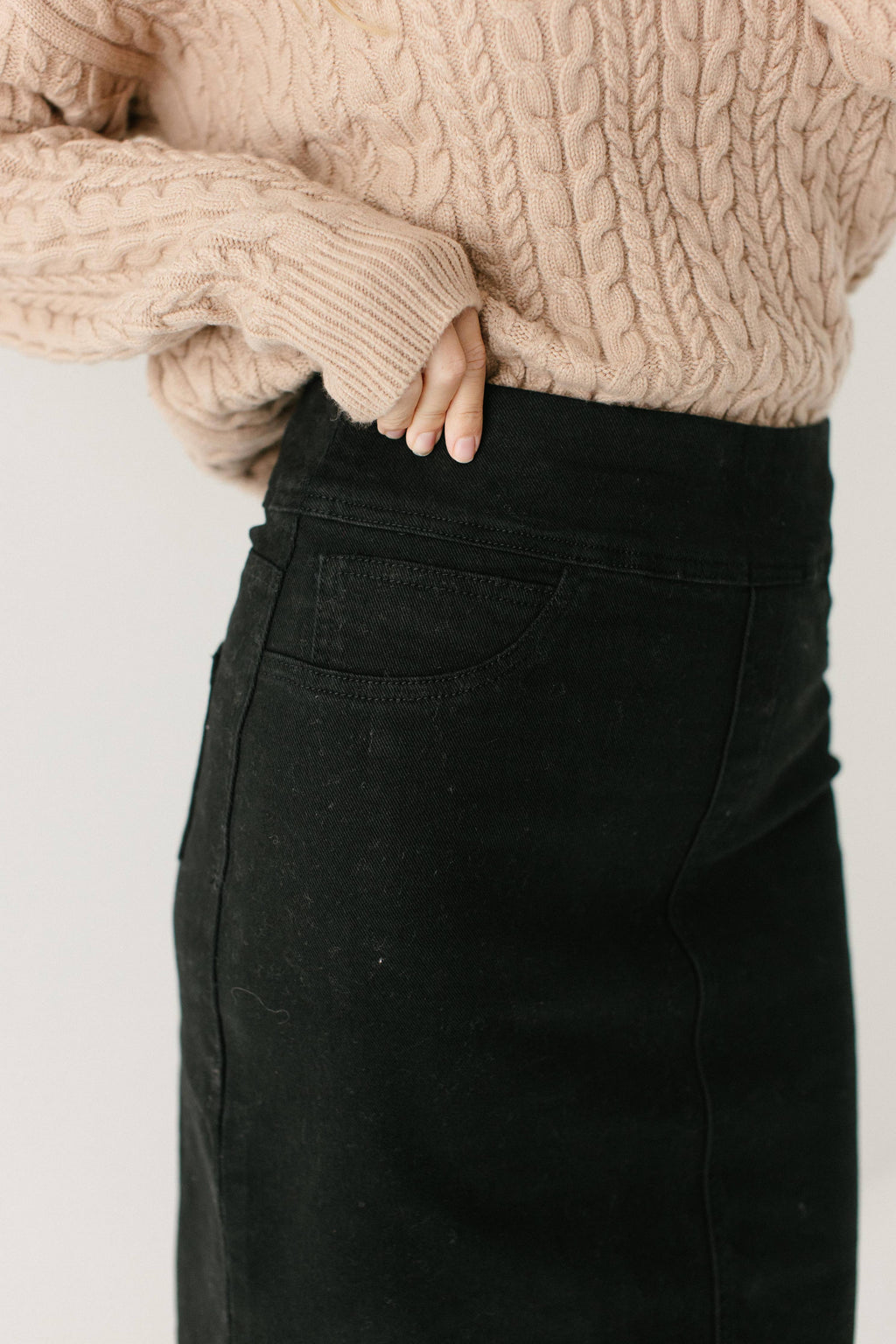 'Sara' Stretch Denim Skirt in Black