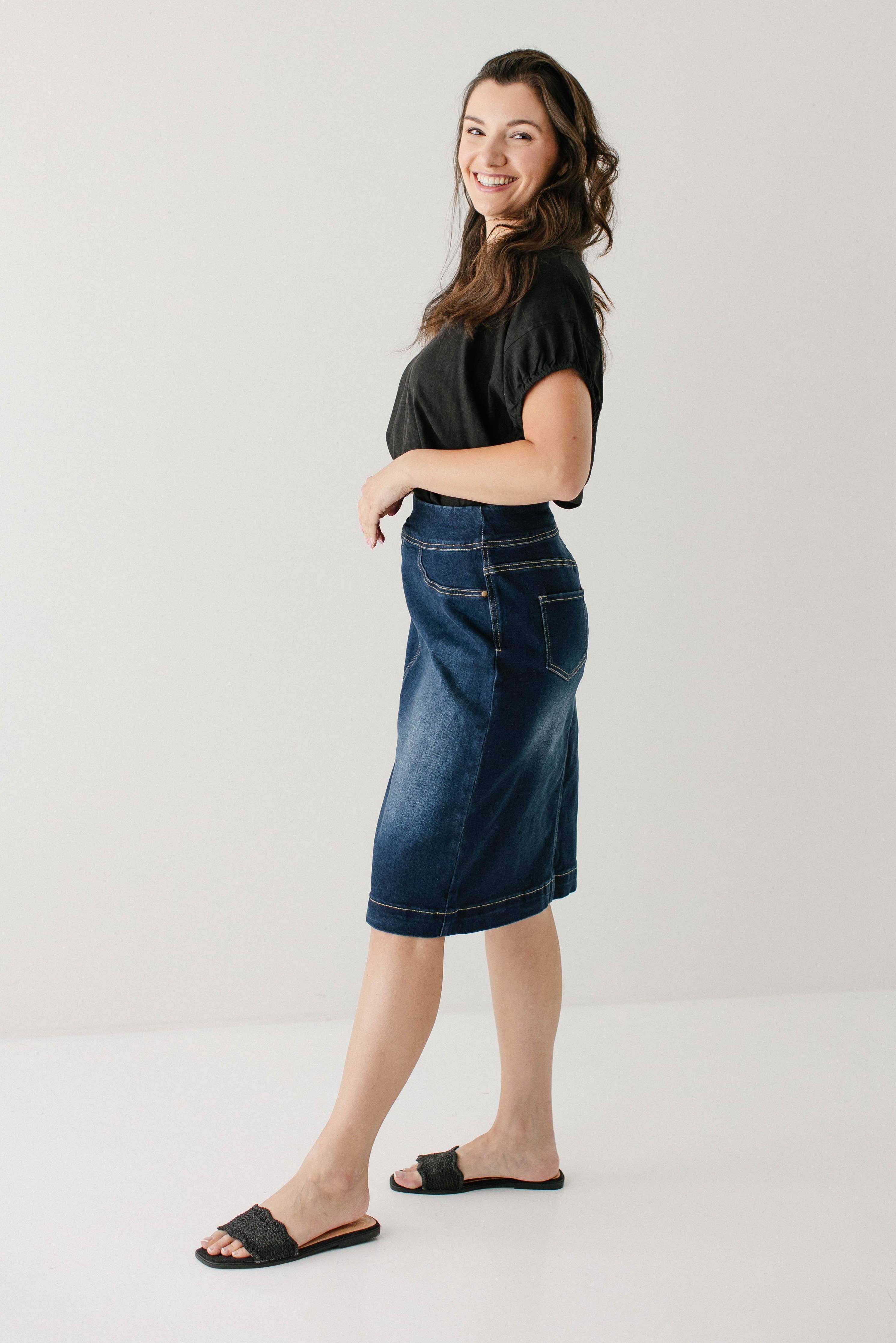 'Sara' Classic Knee Length Dark Denim Skirt